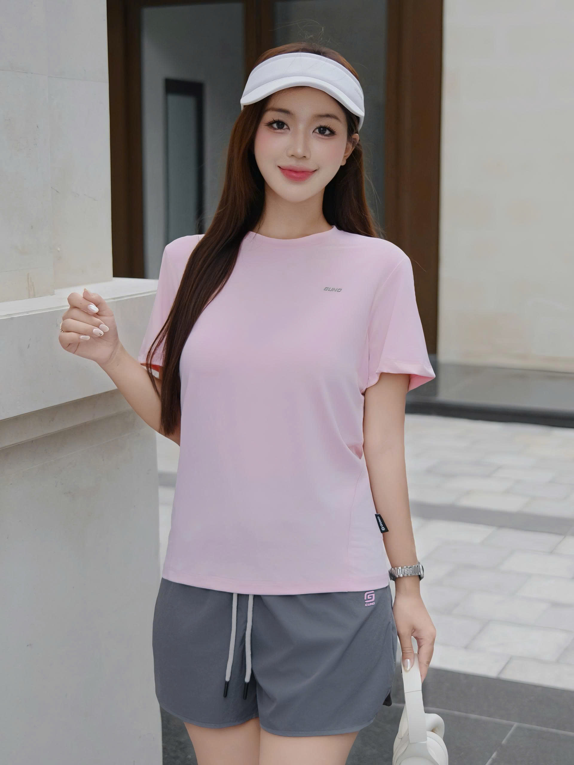 Bộ quần áo đùi Nữ GUNO thể thao quần vải gió áo thun thông hơi