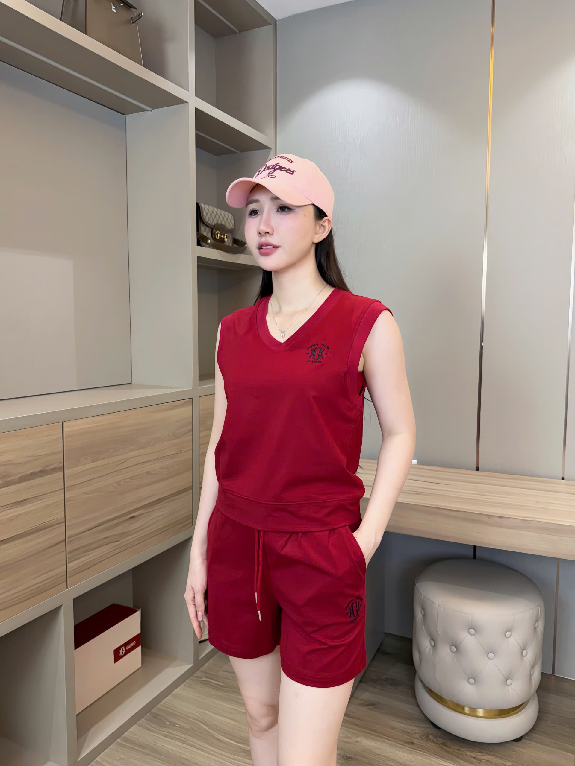 Set bộ Tank top Nữ GUNO Cổ Tim