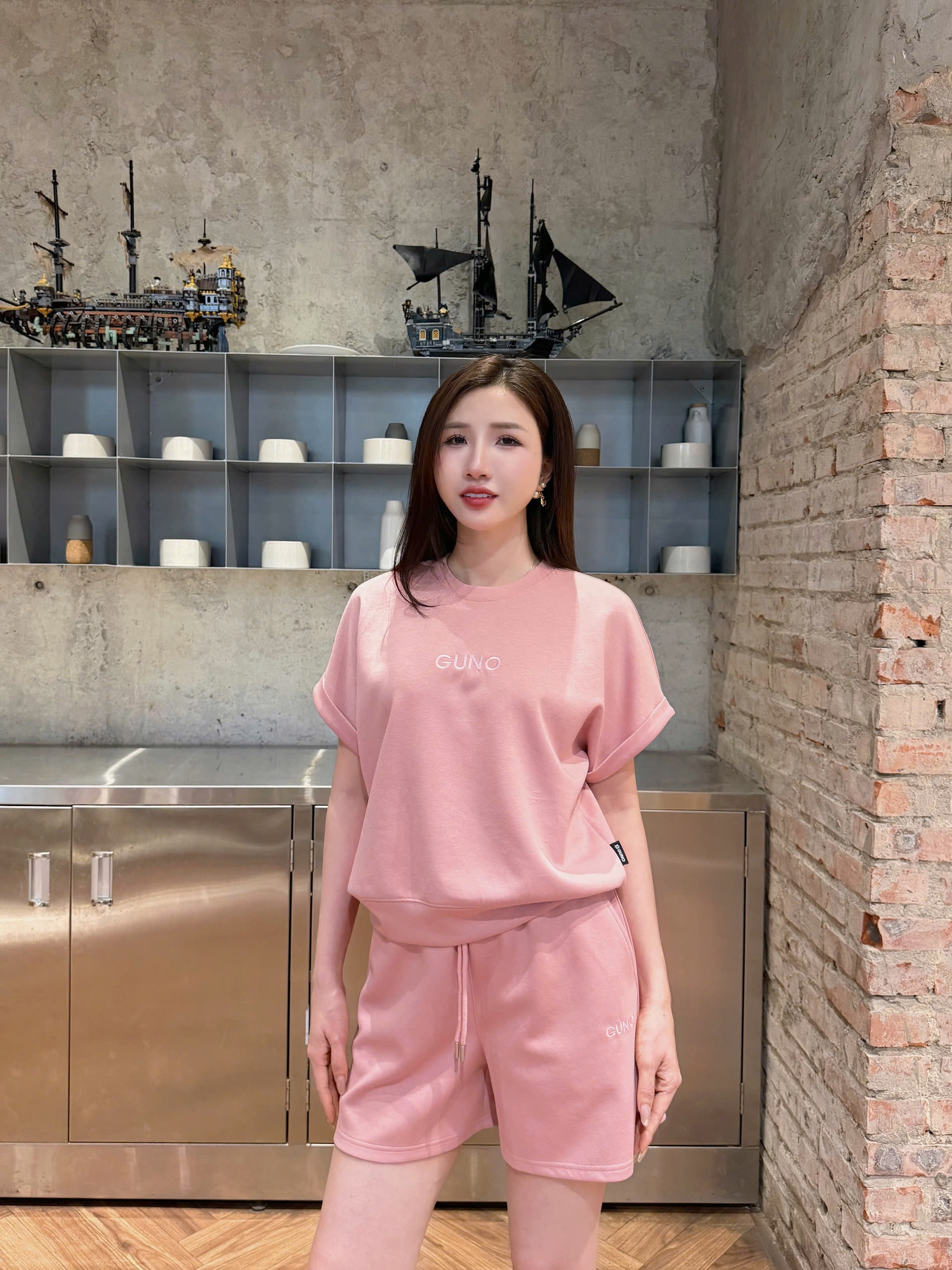 Set Bộ Đồ Cộc Tay GUNO Vải Modal Cool Mềm Mát Cổ Tròn Logo Thêu 