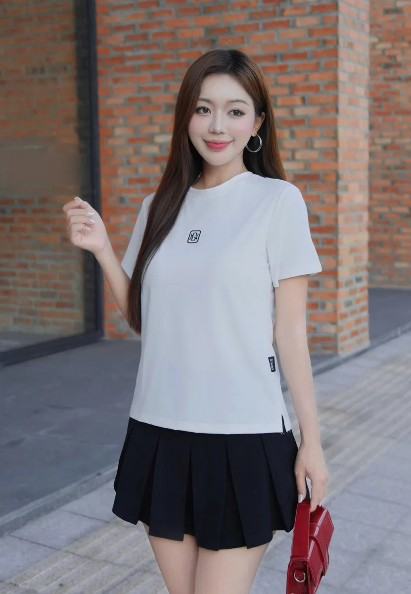 Áo Phông Thể Thao Nữ GUNO Cao Cấp Cotton Thông Hơi Co Dãn Thoáng Mát Logo Thêu