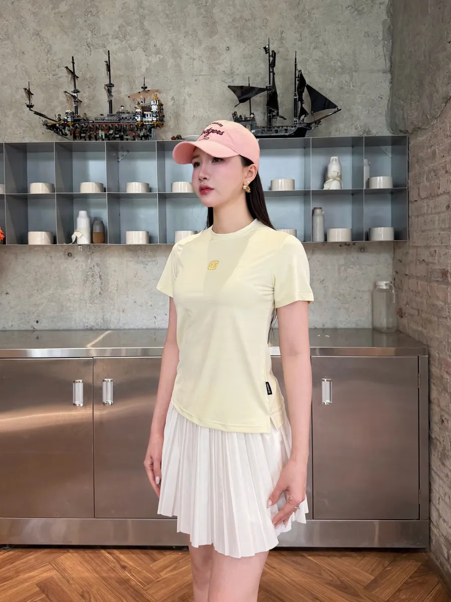 Áo Phông Thể Thao Nữ GUNO Cao Cấp Cotton Thông Hơi Co Dãn Thoáng Mát Logo Thêu