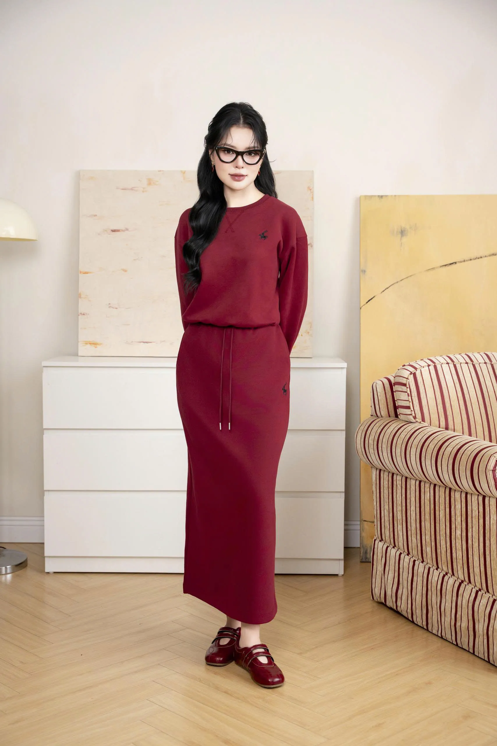 Set Váy Nỉ Nữ GUNO Dáng Dài Cao Cấp Thêu Ngựa Cổ Tròn Bo Viền Phối Chân Váy Suông Thu Đông 