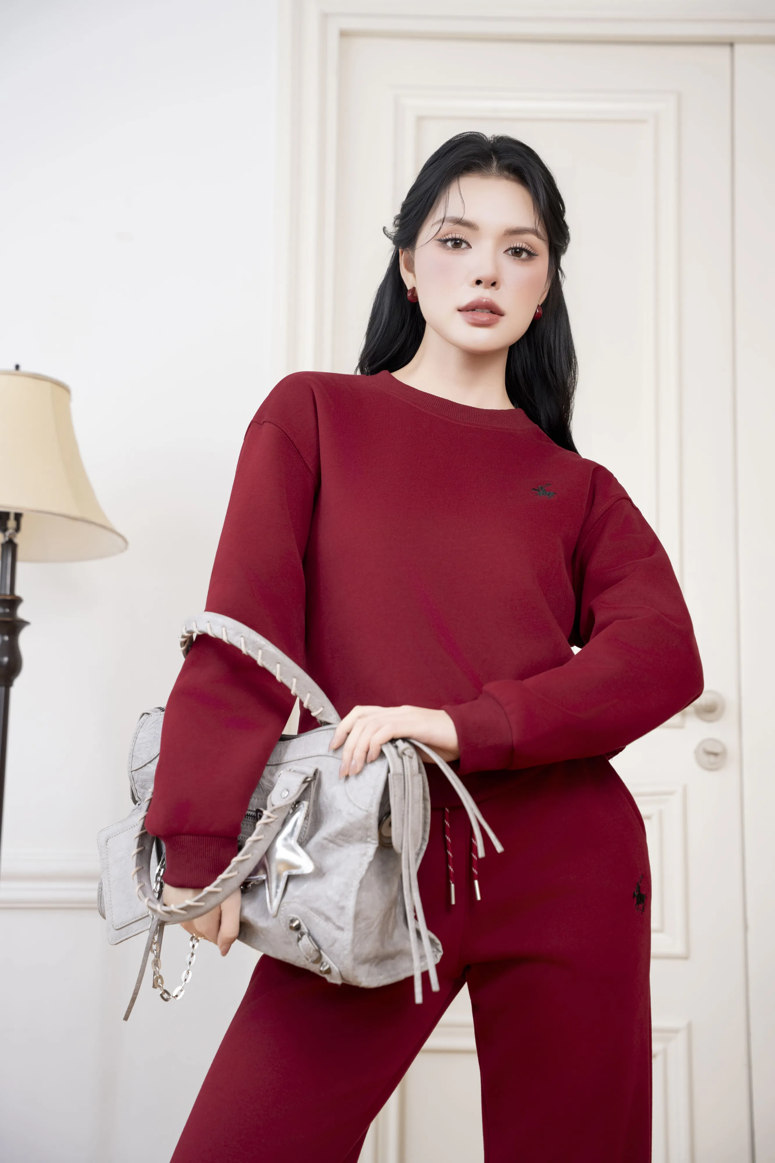 Bộ Quần Áo Nỉ Nam Nữ GUNO Cổ Tròn Thêu Ngựa Quần Bo Gấu Set Bộ Thu Đông Thời Trang