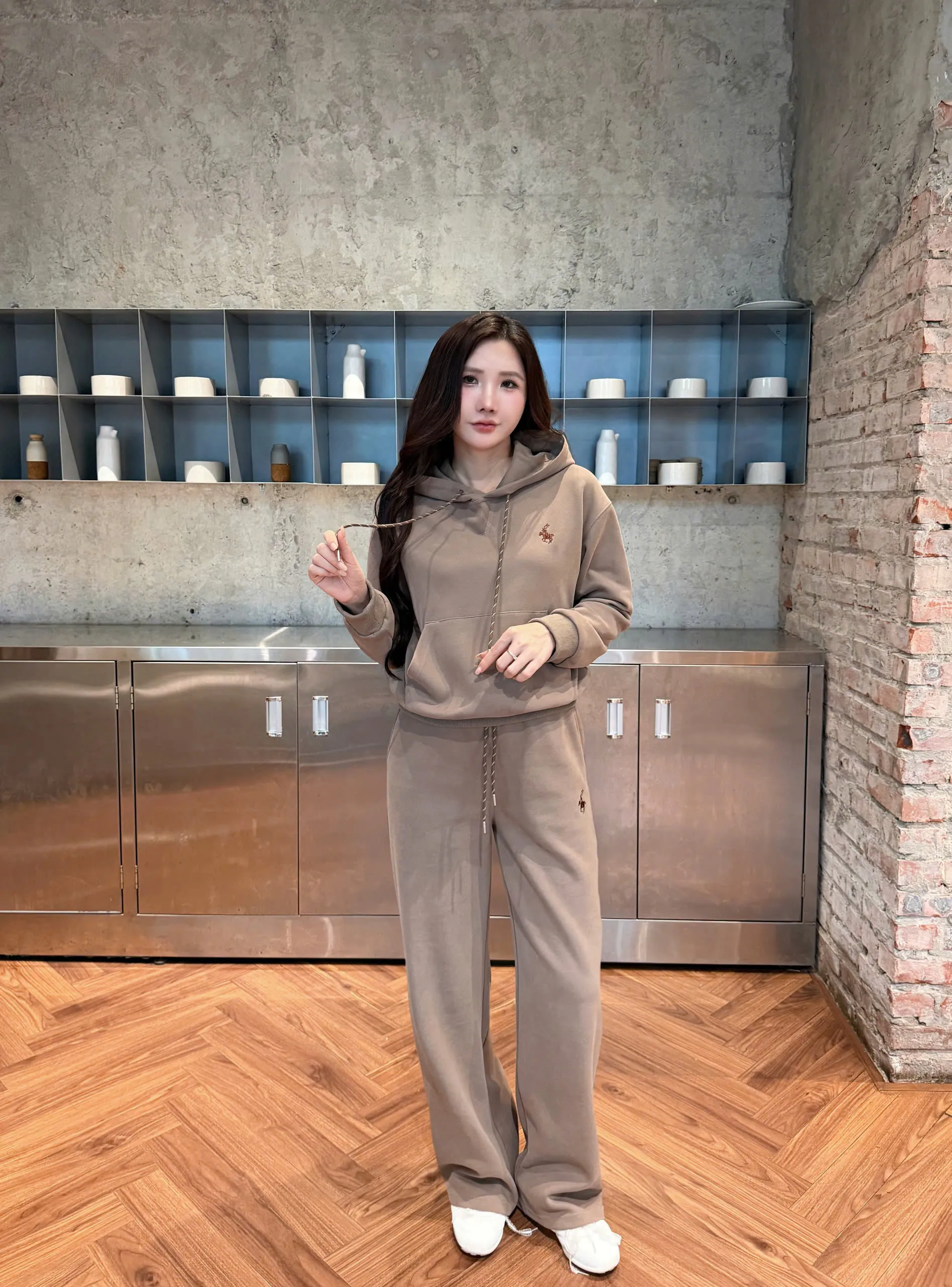 Bộ quần áo Nỉ Hoodie Nữ GUNO có mũ quần ống suông