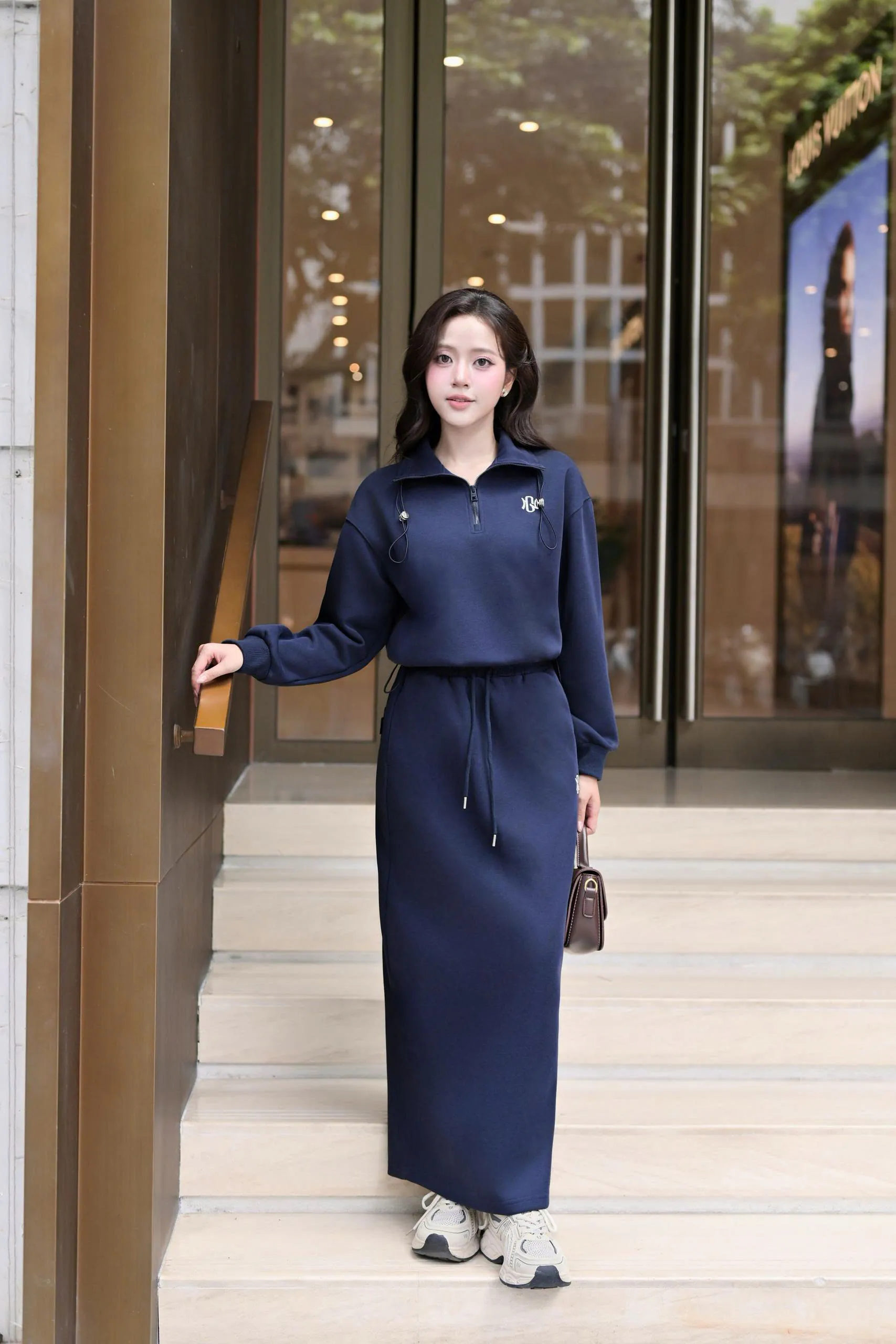 Sét váy Nỉ Nữ GUNO cổ khoá dáng A dài